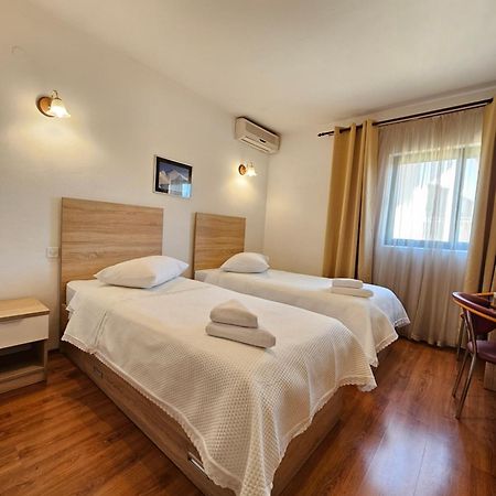 Hotel Prvan Vrgorac Luaran gambar