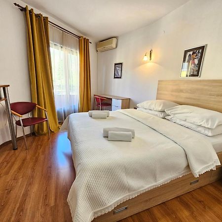 Hotel Prvan Vrgorac Luaran gambar