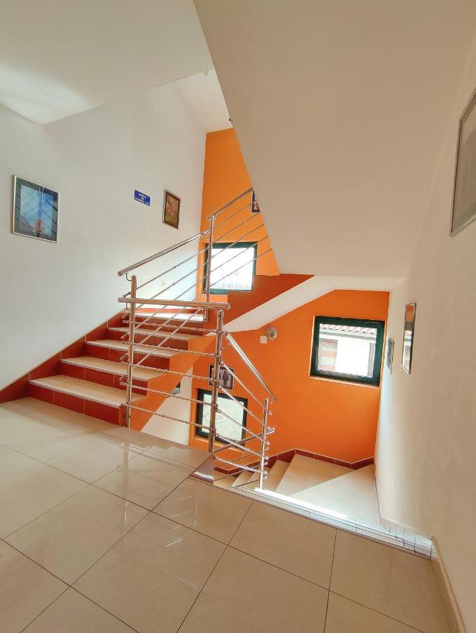 Hotel Prvan Vrgorac Luaran gambar