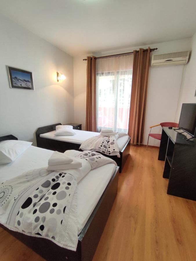 Hotel Prvan Vrgorac Luaran gambar