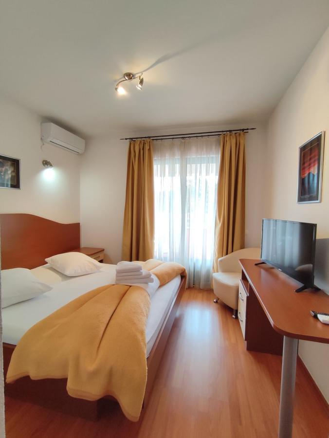Hotel Prvan Vrgorac Luaran gambar