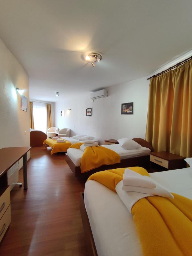 Hotel Prvan Vrgorac Luaran gambar