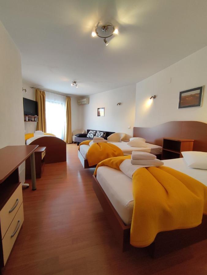 Hotel Prvan Vrgorac Luaran gambar