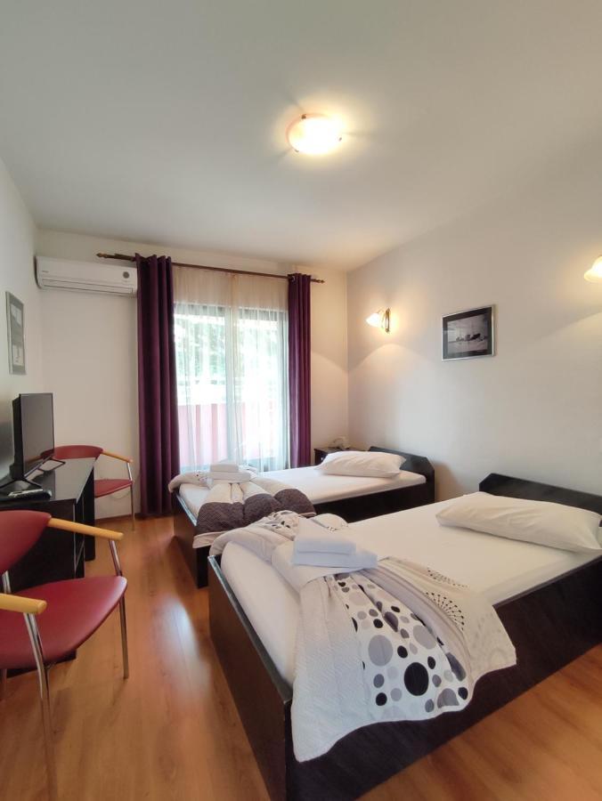 Hotel Prvan Vrgorac Luaran gambar