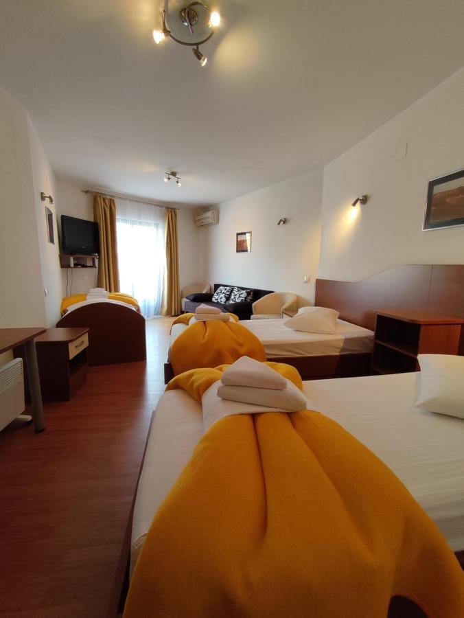 Hotel Prvan Vrgorac Luaran gambar