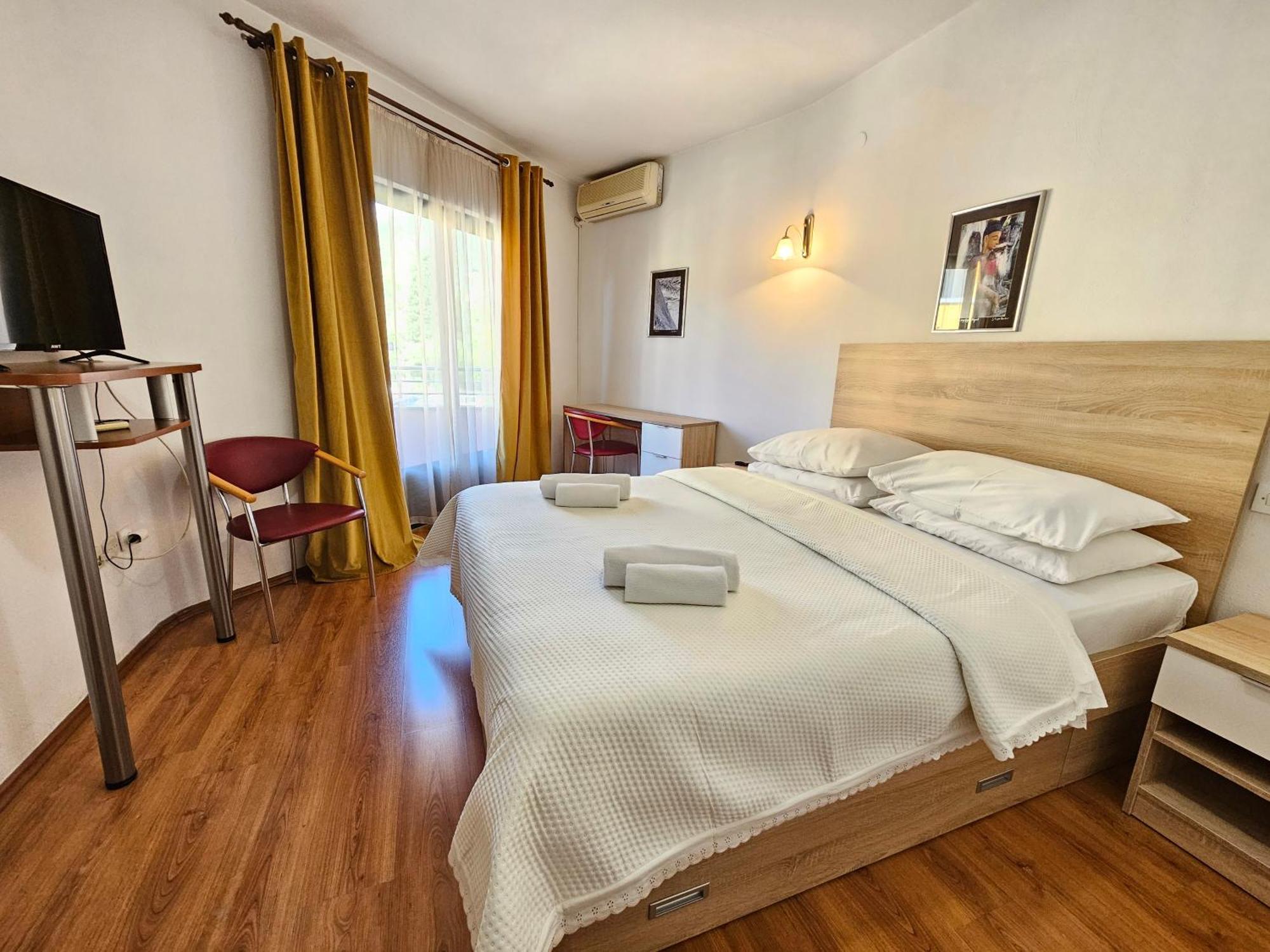 Hotel Prvan Vrgorac Luaran gambar