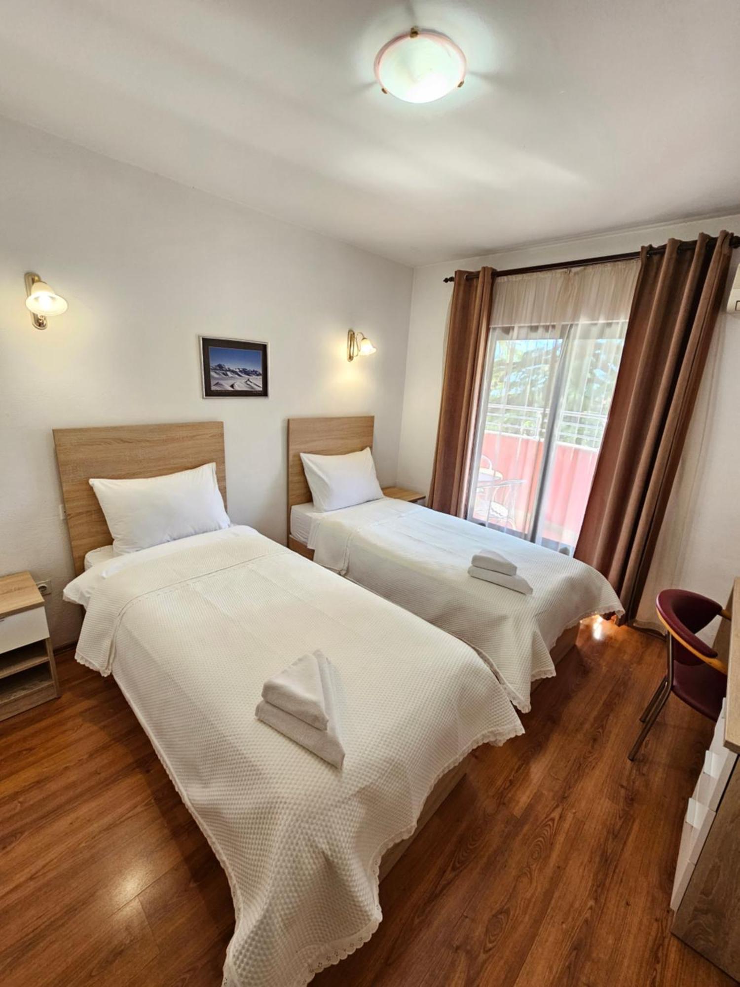 Hotel Prvan Vrgorac Luaran gambar