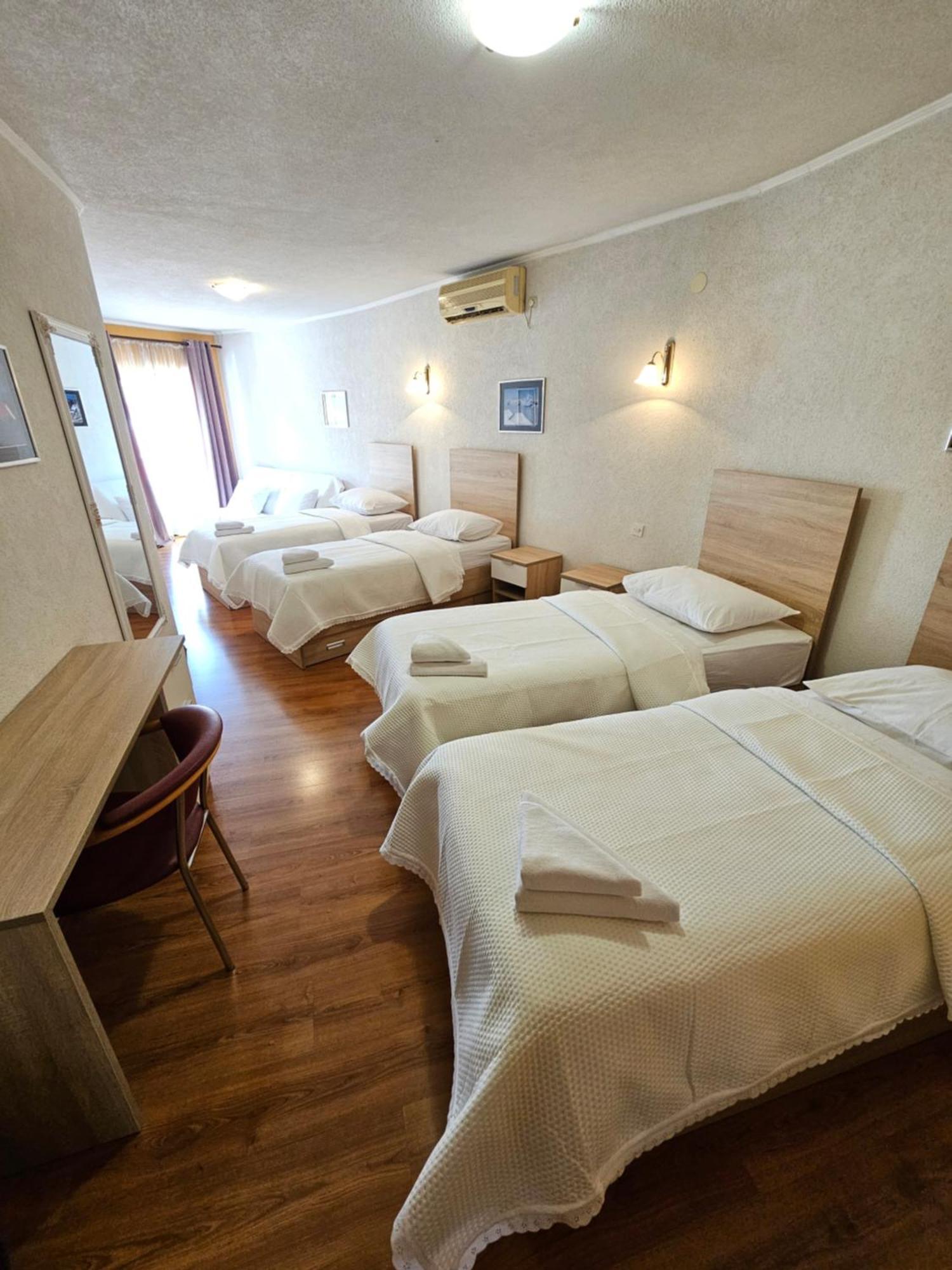 Hotel Prvan Vrgorac Luaran gambar
