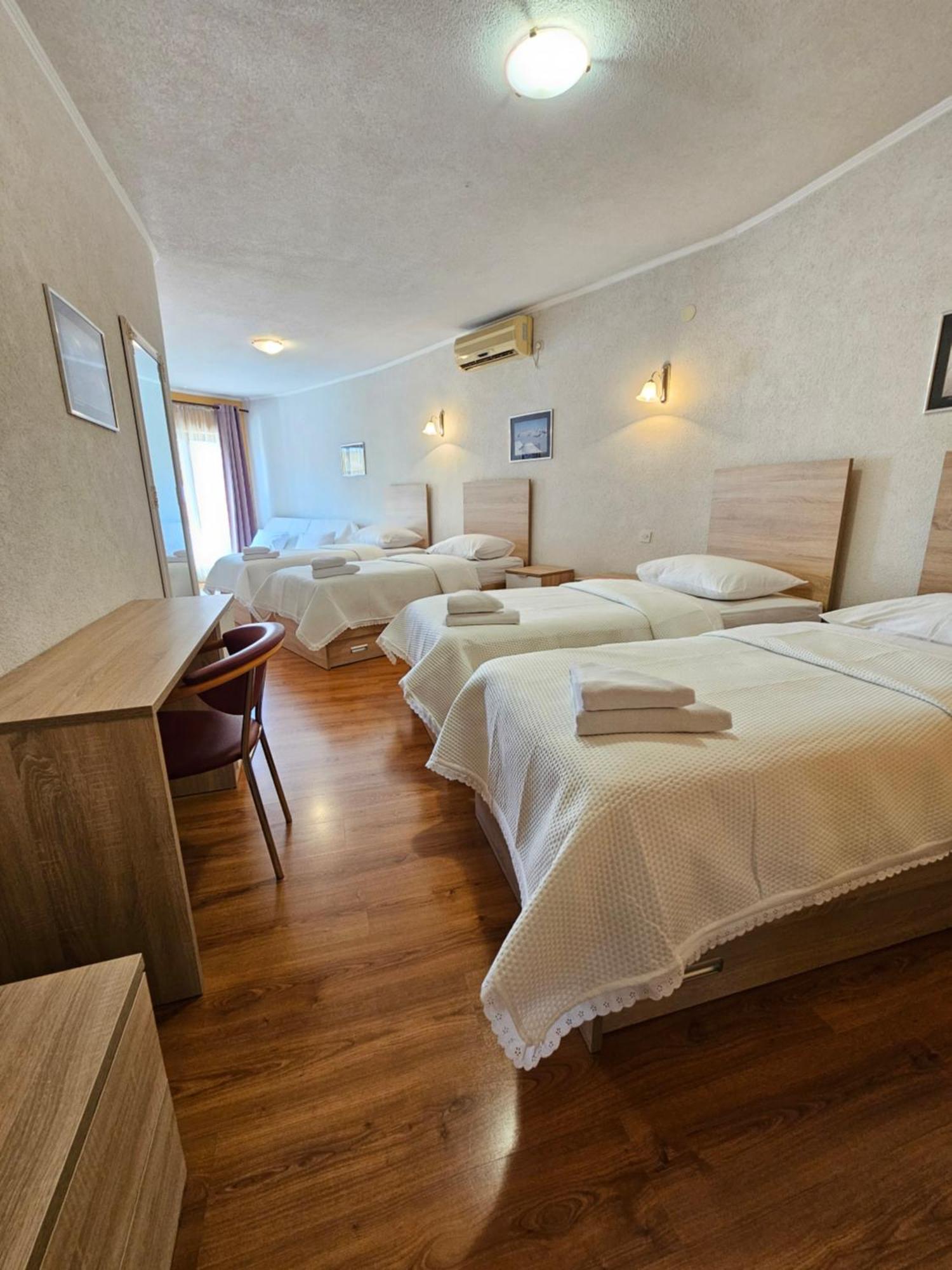 Hotel Prvan Vrgorac Luaran gambar
